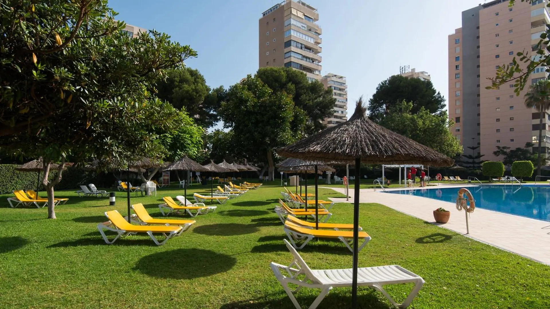Appartement Magic Of The Ocean, Front Line Beach In Playamar-Parking, Sea Views, Pool, Tenis, Paddle, Wifi And Aircon Torremolinos